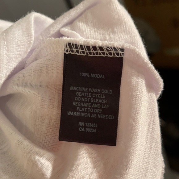 Design Lab T-shirt - Picture 4 of 4